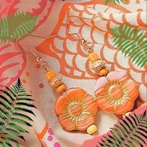 It’s the coral hibiscus